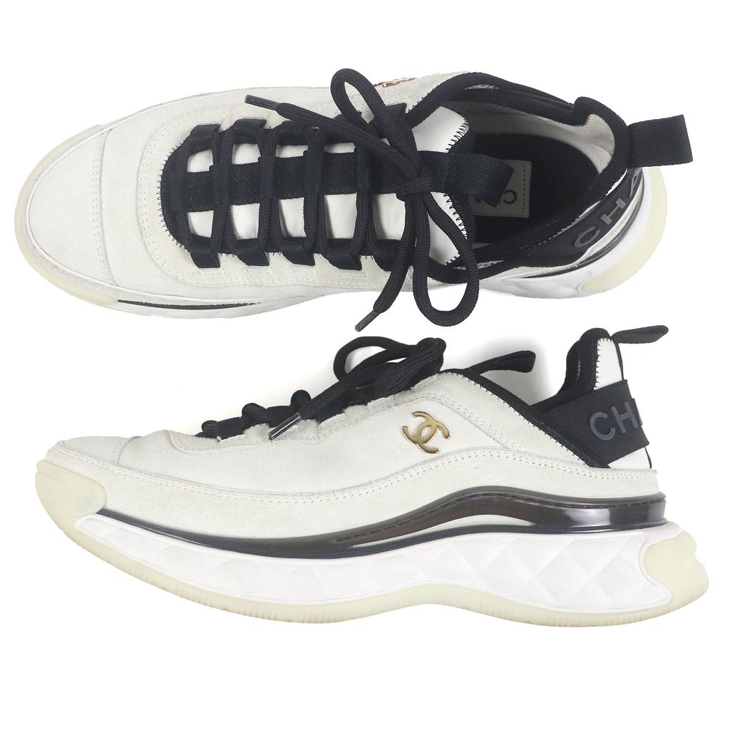 Great CHANEL Low Cut Sneakers COCO Mark Gold Metal Light Gray Suede Leather Mens 39 Used