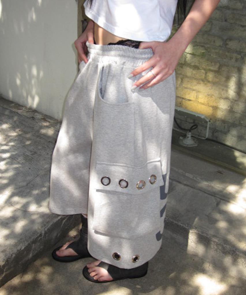 Eontaiteulseoul Untitle Symbol Cargo Bermuda Sweat Shorts Grey