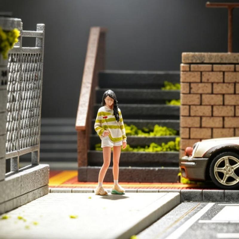 Realistic Striped Girl Figure Model for Architectural Displays Dioramas Props 1:64 Scale Hand Painted Miniature Figure