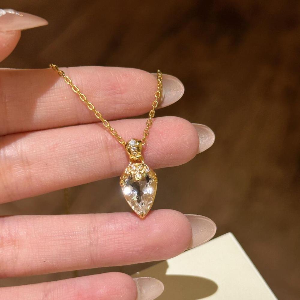 

Vintage Necklace with Magic Potion Pendant Luxury Pear Shaped High Carbon Diamond Drops for Women