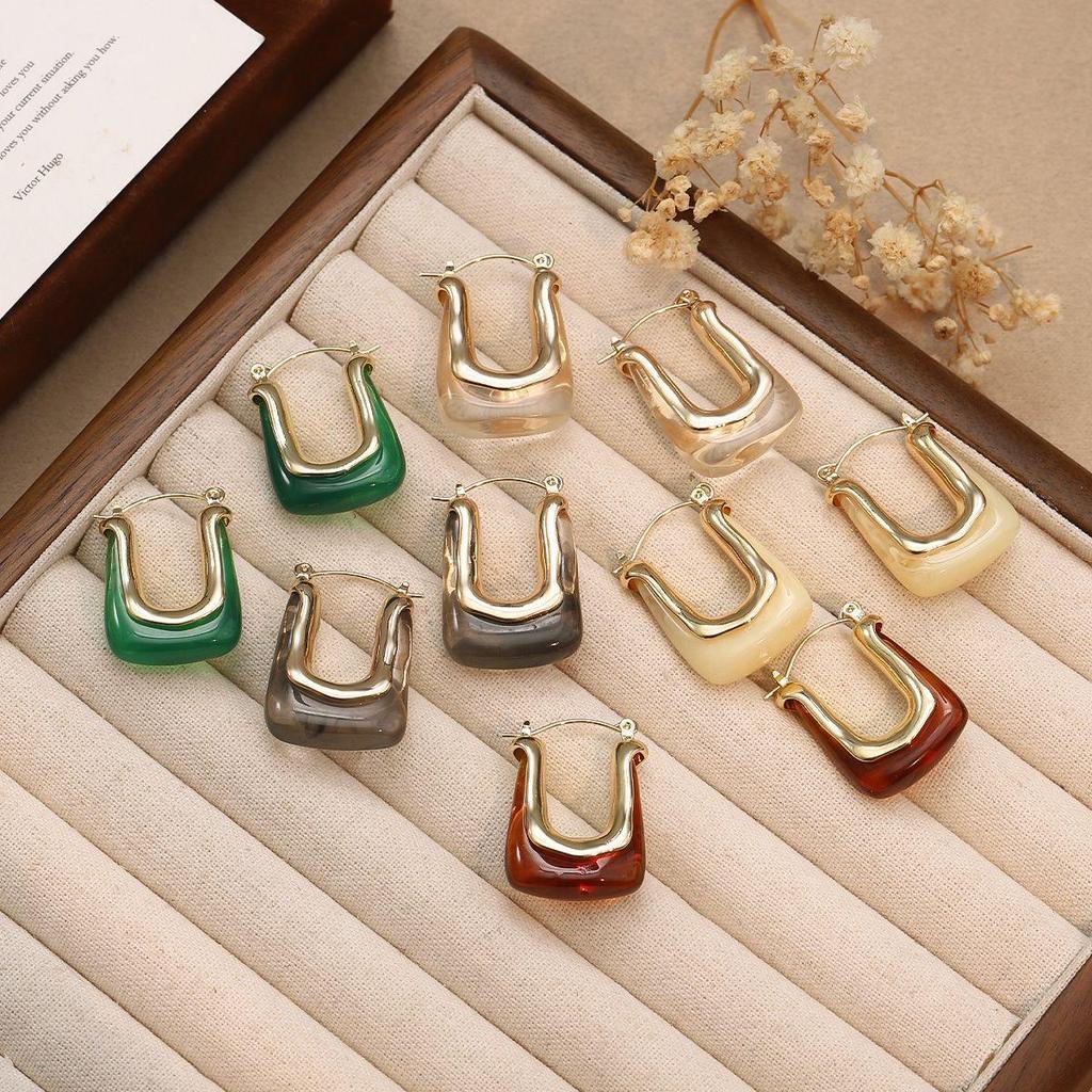 European Retro U-Shaped Stud Earrings - Elegant French Maillard Style