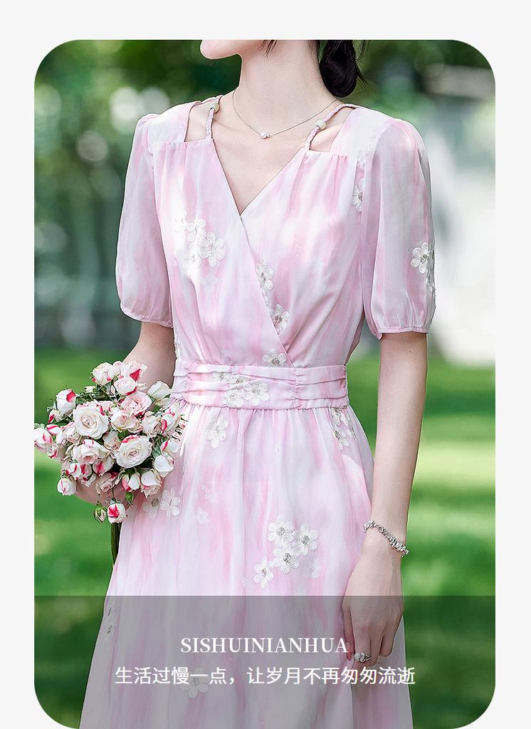 Summer Dressing Design Sense Niche Fashion Temperament Embroidered Flower Slimming Vacation Style Dress