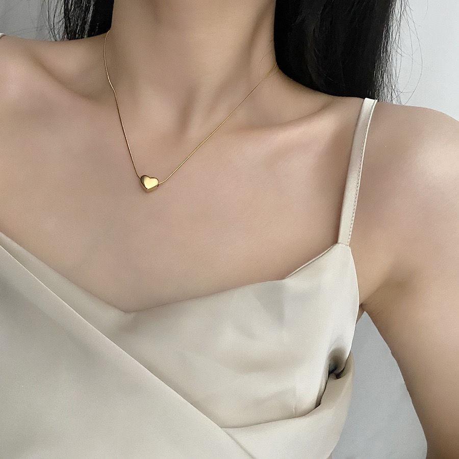 2026 Titanium Steel Heart Necklace: Light Luxury Cool Style Clavicle Chain for Women