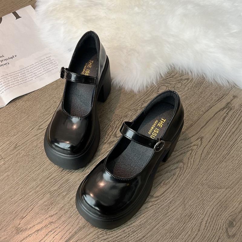 Fashion women's Black White Mary Janes shoes Women Platform High Heels Patent Leather Gothic Buckle Strap Lolita Shoes Party Women Shoes