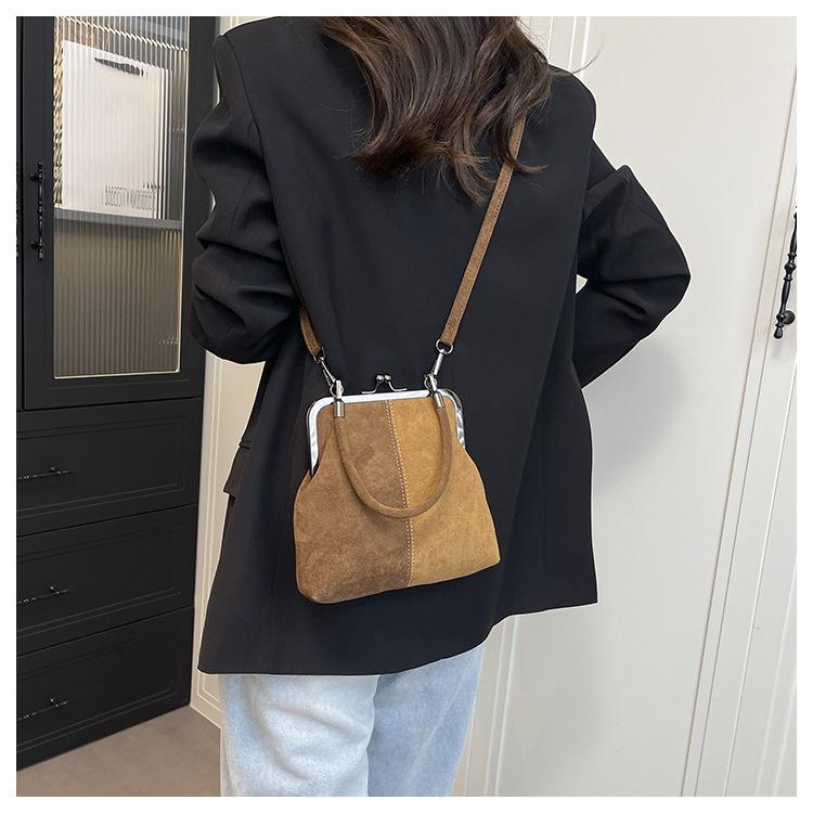 Neue Mode Kontrastfarbe Muschel Tasche für Damen, Vintage Stil Crossbody Schultertasche, Lässige Pendler Handtasche für den täglichen Gebrauch CLE