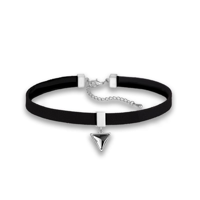 

Korean Fashionable Style Black Choker Necklace For Women With Crystals Eyecatching срібний