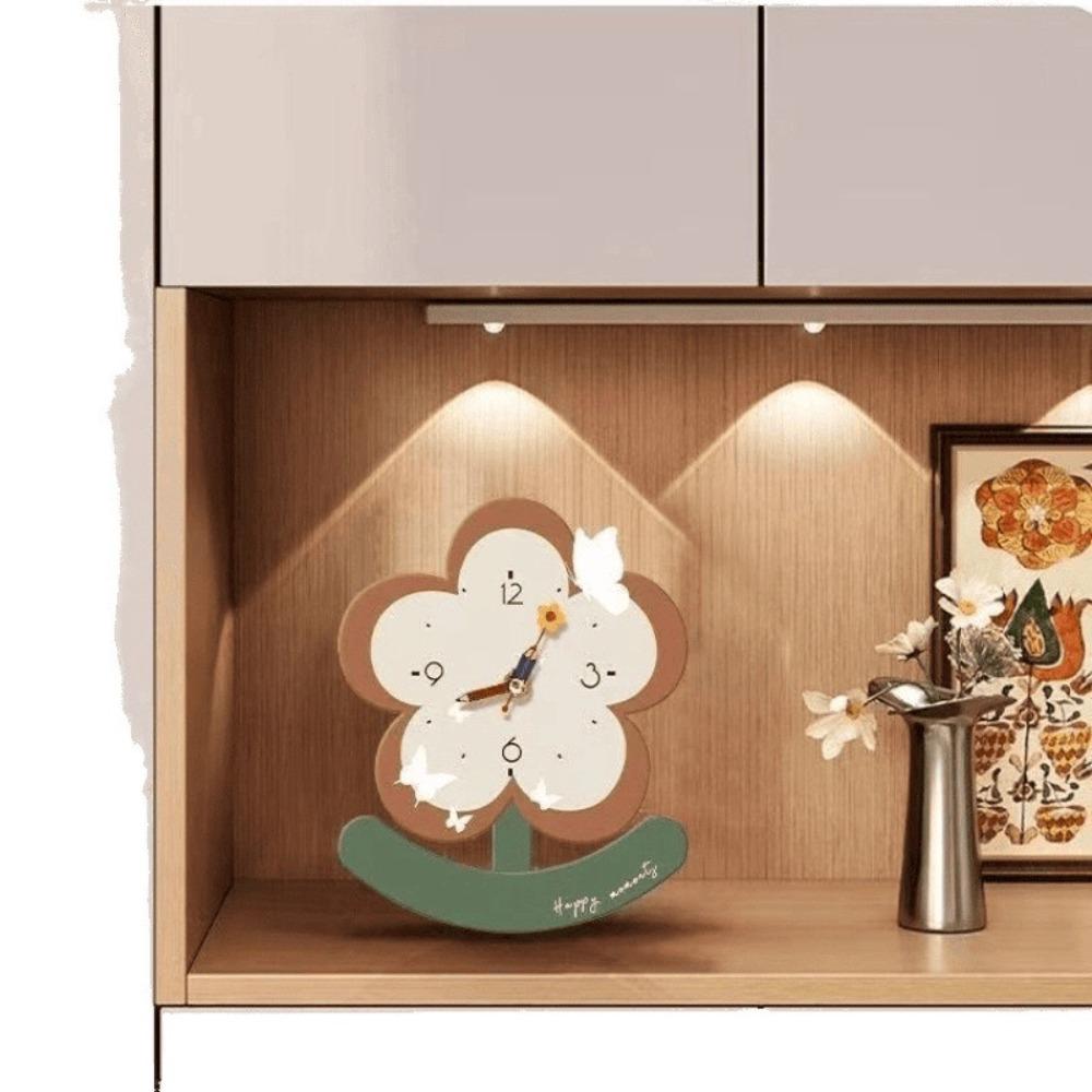 Charming Wooden Silent Pendulum Clock Elegant Clear Dial Desk Clock Vintage Non-slip Small Flower Clock Office