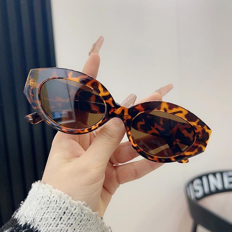

JYL TS Beach Sunglasses Women UV Protection GM Style 13127 A-8922