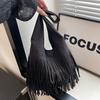 Vintage matte fringed shoulder bag 2025 large capacity trendy tote bag vacation style underarm bag women