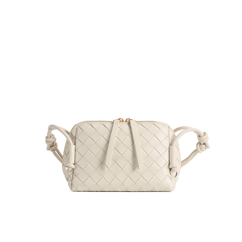 Popular Red Sheepskin Woven Bag Shoulder Messenger Handbag Knotted Zipper Fashionable Leather Women's Bag Wholesale