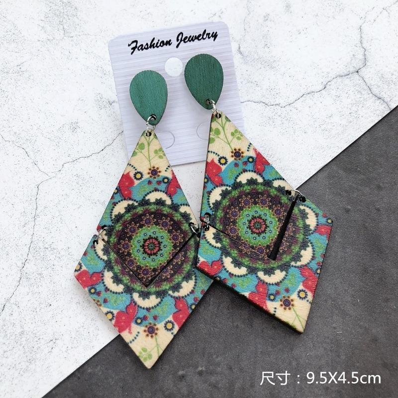 Bohemian Wood Earrings Women's Personality Exaggerated Print Flower Stud Earrings Vacation Versatile Temperament Earrings