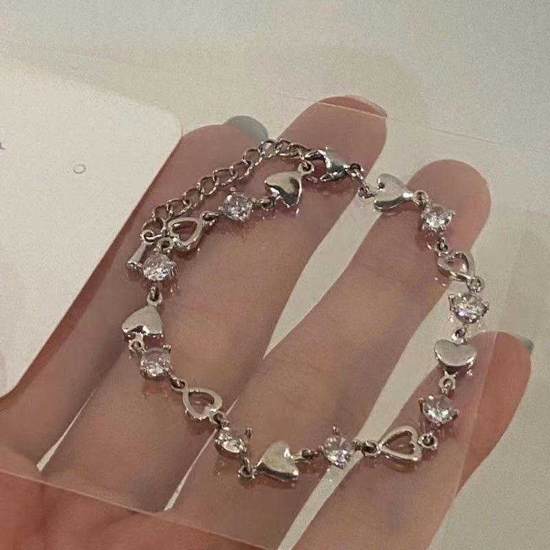 Bracelet d'amour élégant en zircon pour femme: Bijoux Brillants de Grande Valeur - Cadeau Parfait pour les Petites Amies