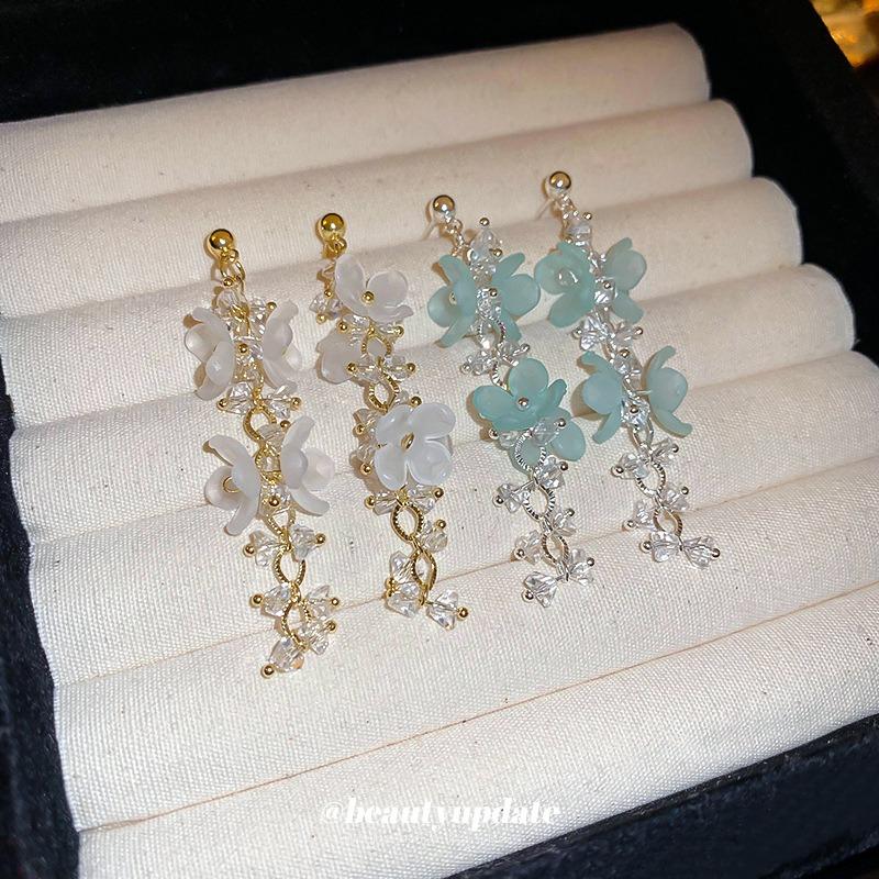 Korean small fresh flower tassel artificial crystal stud earrings female sweet girl heart earrings niche literary earrings