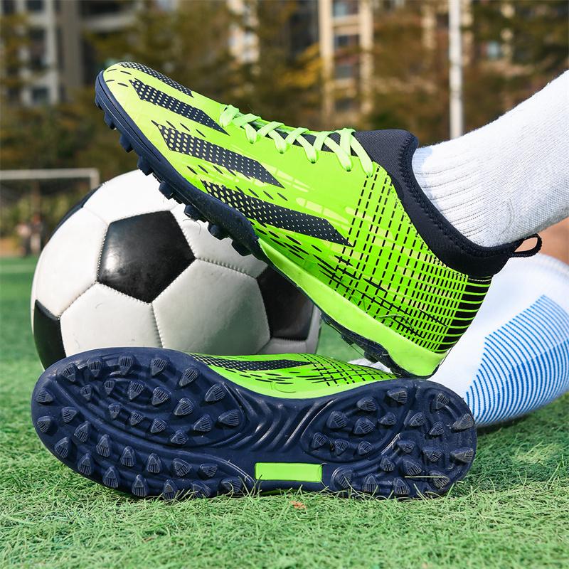 Hot-selling Men Soccer Shoes Sport Anti-slip Man Fast Football Sneakers Lightweight Men's Turf Shoes Futsal chuteiras de campo