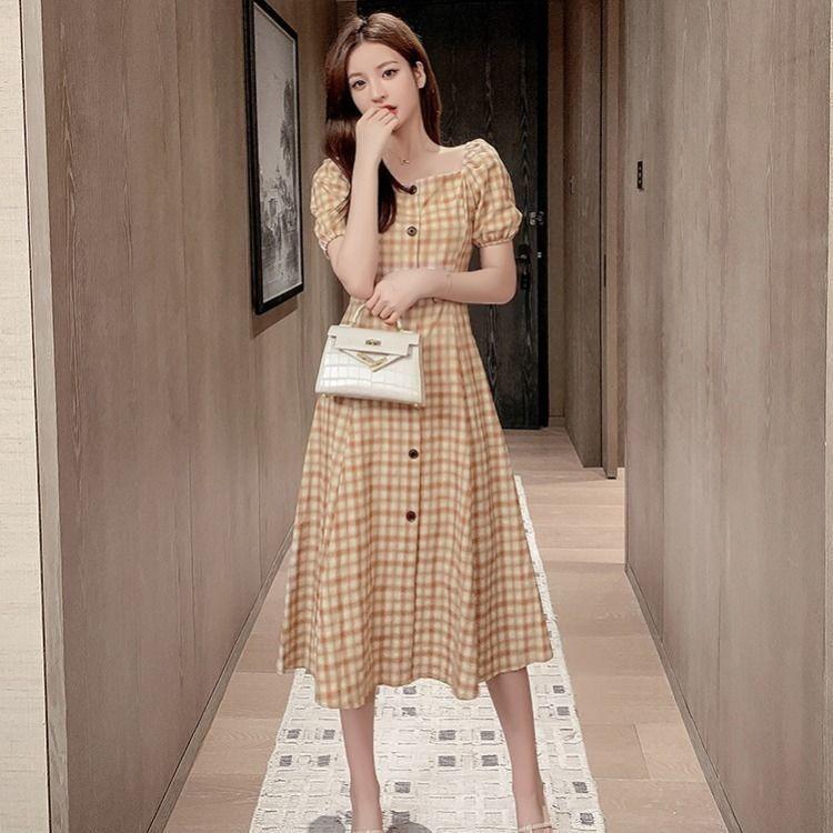 Summer New Square Neck Plaid Bubble Sleeve Temperament Fashionable Waist and Thin French Retro Knee Dress Women's Clothing