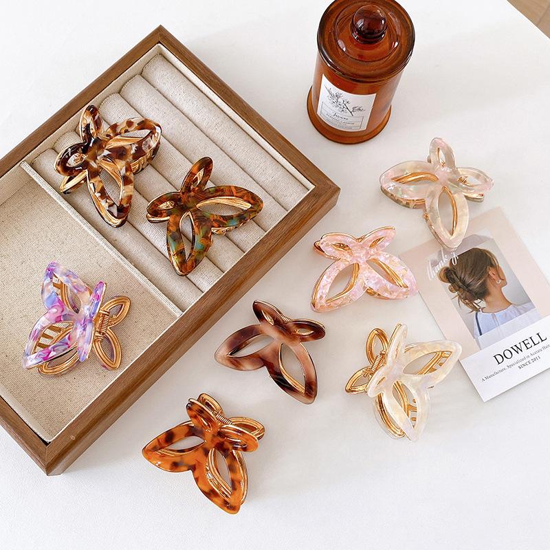 Sweet Butterfly Hollow Hair Claws for Women Girls Elegant Hairpins Shark Clips Acetate Metal Barrettes Fashion Hair Accessories