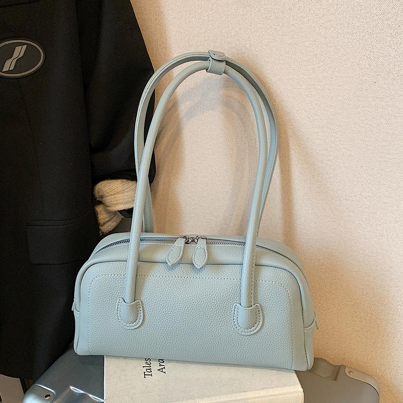 Fashion baguette bag 2025 new simple texture hand-held underarm bag high-end niche commuter shoulder bag women's bag