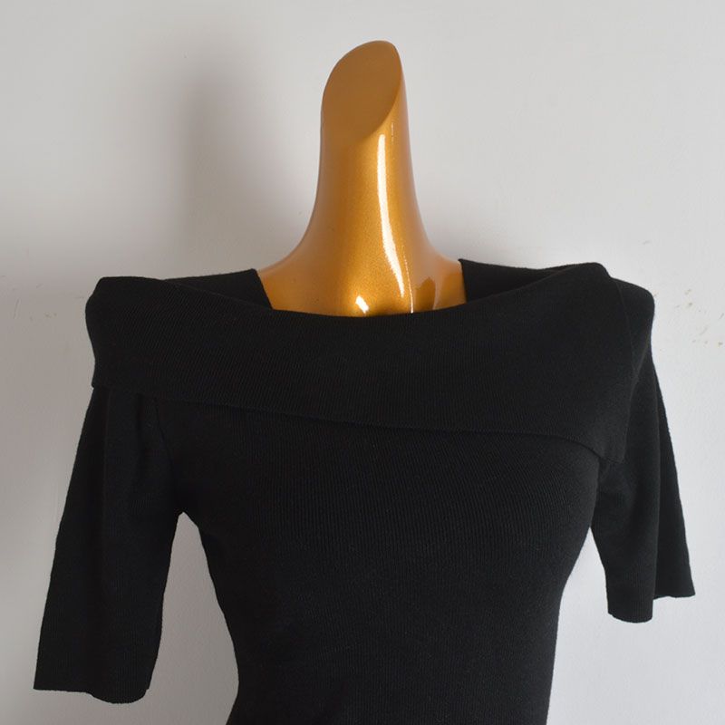 French style Design Irregular Knitted Short sleeve T-shirt Women Spring and Summer New Fashion Western Style off-Shoulder Top