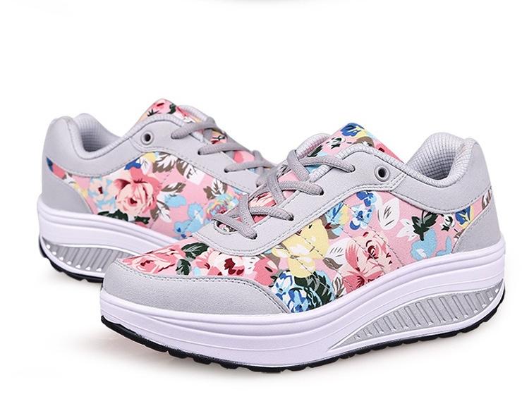 

Fashion 2025 Platform Women s Sports Shoes Wedges Solid Color Versatile Sneakers Non-slip Vulcanize Shoes Zapatillas De Deporte 40 розовый