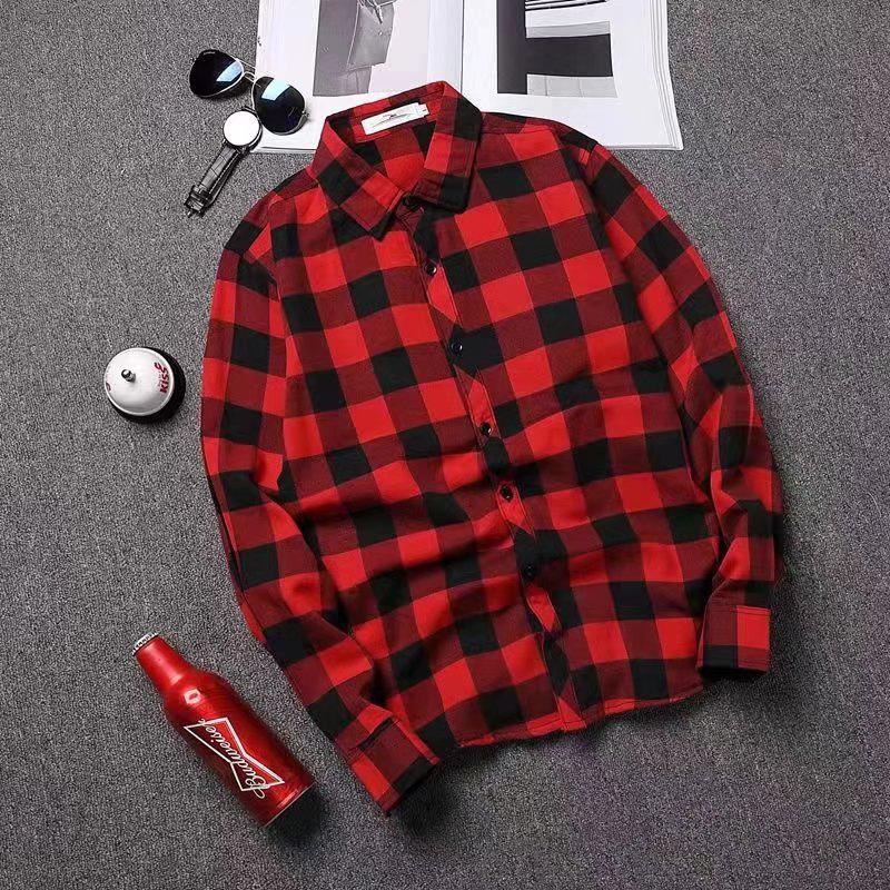 Men's Korean Style Black & White Plaid Shirt: Trendy, Loose, Long-Sleeved, Casual Top for Spring and Autumn.