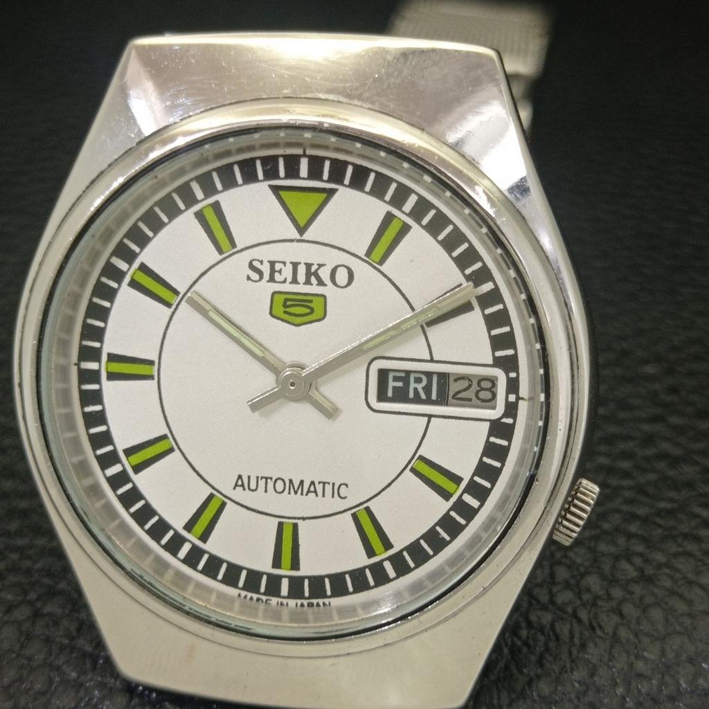 AUTOMATIC VINTAGE SEIKO 5 JAPAN 7009A MENS WHITE COLOR DIAL WATCH a703047-1 R212-a703047