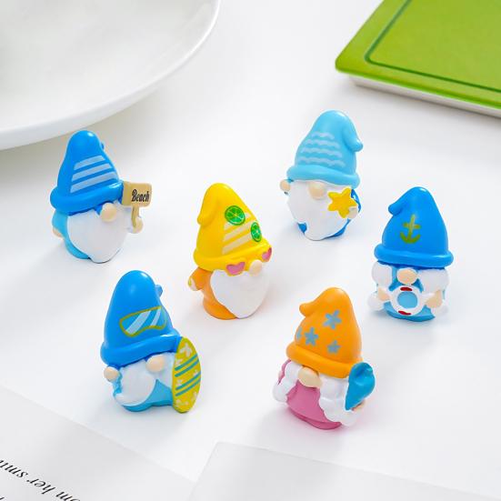 2 Pcs Mini Summer Gnome Figurines Beach Resin Gnomes Miniature Figures for Pool Party Favors DIY Cake Decoration Fairy Garden Home Decor
