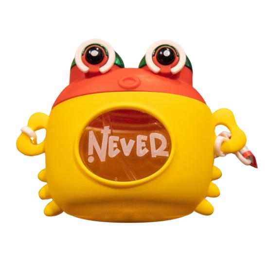 

Детская бутылка для воды с ремешком и соломинкой в виде краба, мультяшная кружка для питья, кувшин для мальчиков и девочек, емкость 600 мл, бутылка для воды для активного отдыха и использования в школе жёлтый