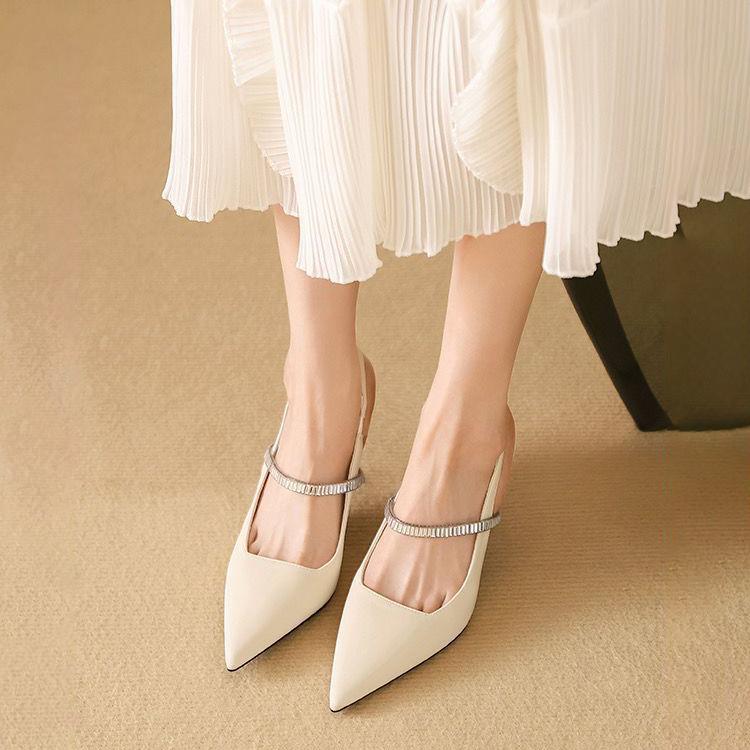 

Эстетические черные туфли на высоком каблуке с острым носком и стразами во французском стиле, тонкие каблуки, нишевые подходящие юбки, одинарные туфли, сандалии, женские черные, летние 40 бежевый