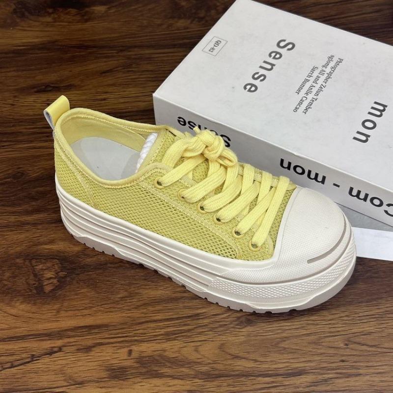 Modische atmungsaktive Mesh-Freizeitschuhe Sommer höhenvergrößernd bequem und elegant Board-Schuhe dicksohlige Schuhe