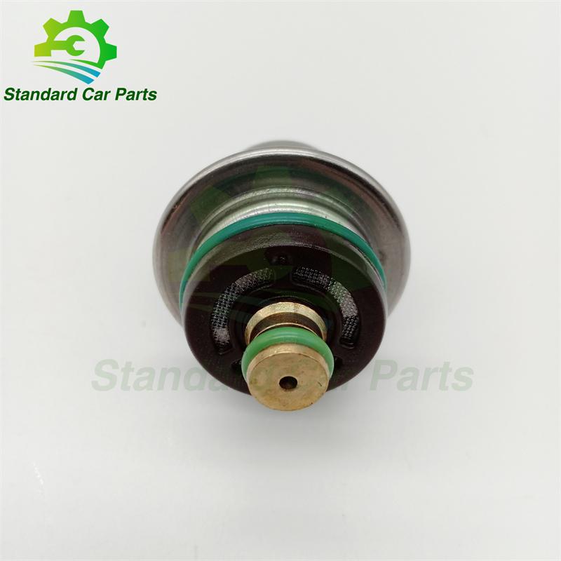 0280160592 Fuel Pressure Regulator For Ford Falcon Holden Berlina VT Crewman GM  Omega