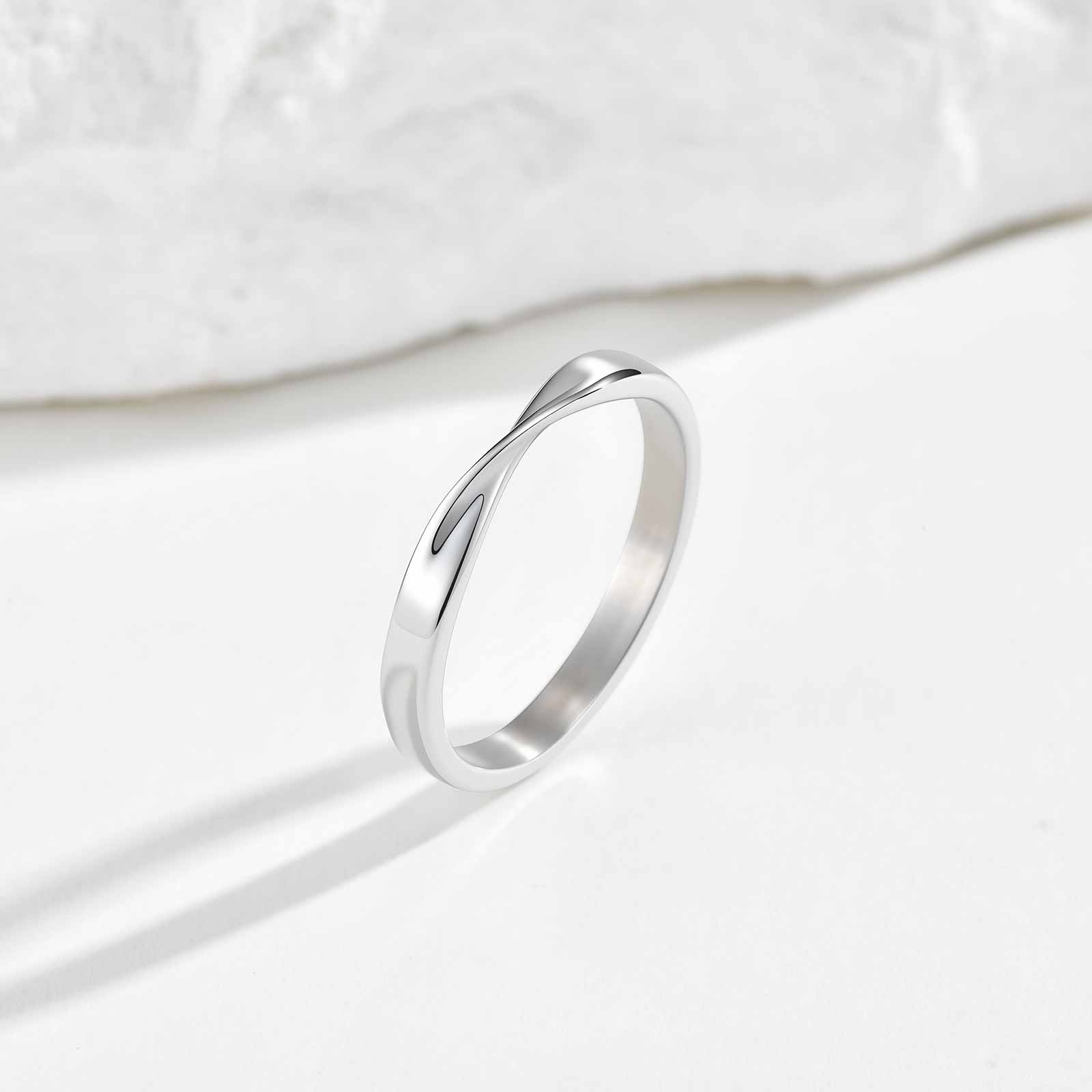 Vnox Stainless Steel Mobius Ring for Men Women, Gold Silver Color Infinite Love Eternal Knot Band, Couple Ring Wedding Gifts New 6