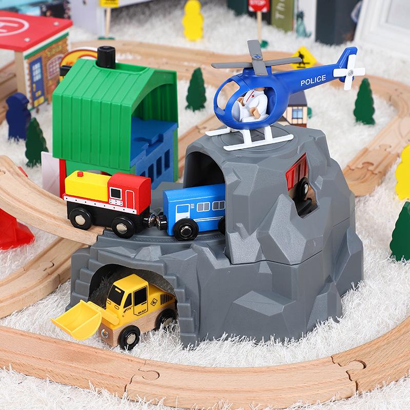 Track Set Children's Rail Car Toy Helipad Transport Cave Train Wooden Compatible with Wooden Cars 1:64 Over Three Years Old