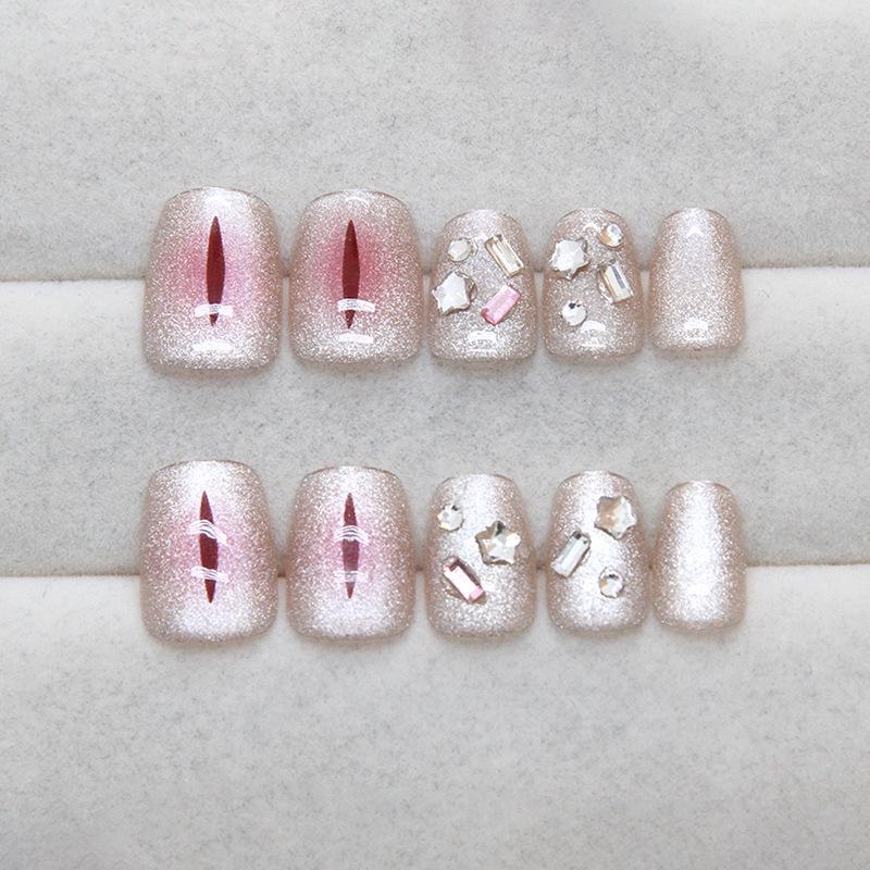 3D Diamond Cat Eye Crystal Nails - Shimmer Blush Wearable Art Pieces, Short Removable Fashion Fake Nail Patches.
