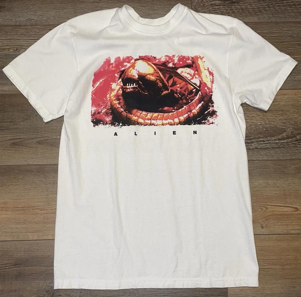 Alien 1979 70er Jahre Horrorfilm Selten Sigourney Weaver Brust Grafik T-Shirt Herren M