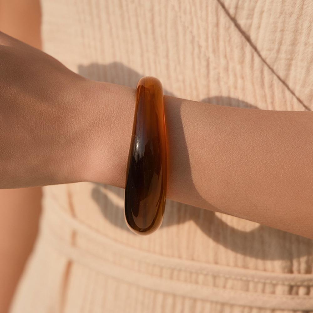 Offener Armreif Unregelmäßiger Armreif Acryl Retro Handring Übertriebenes Armband Modeschmuck