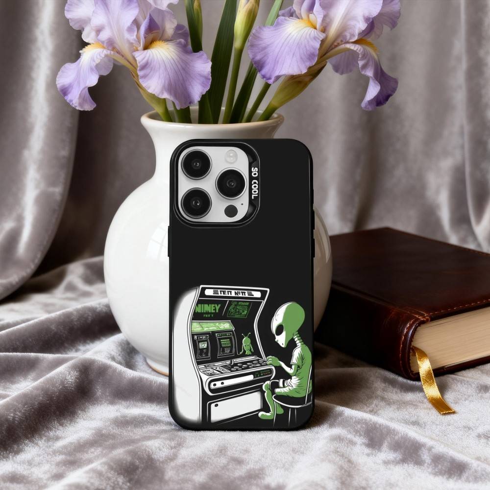 Funny S-Space UFO A-Alien T-Thing Phone Case For iPhone17,16,15,14,13,12,11 Plus,Pro Max Black Candy silver phone case