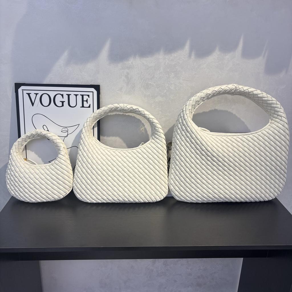 2026 Bag women's premium texture hand-woven hand carry shoulder crossbody chain round bag