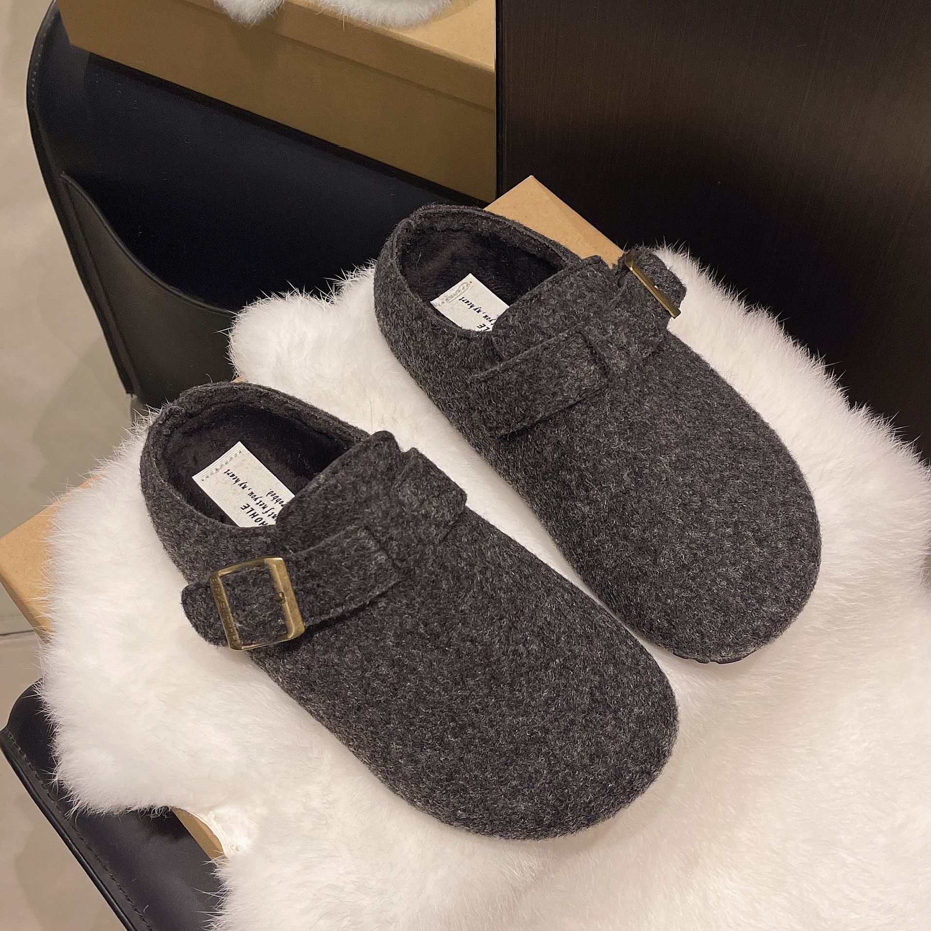 Retro style simple belt buckle lazy girl autumn new one-pedal outer wear lazy bag head slippers 40 темно-серого