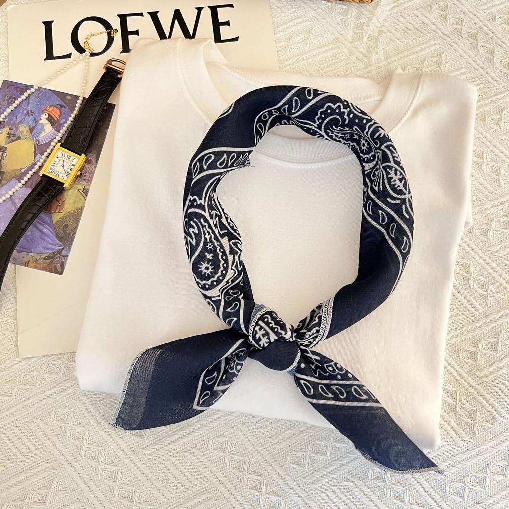 Spring, Autumn And Summer Ins Small Square Scarf Women'S Versatile Decorative Literary Korean Small Silk Scarf Thin Scarf Gauze