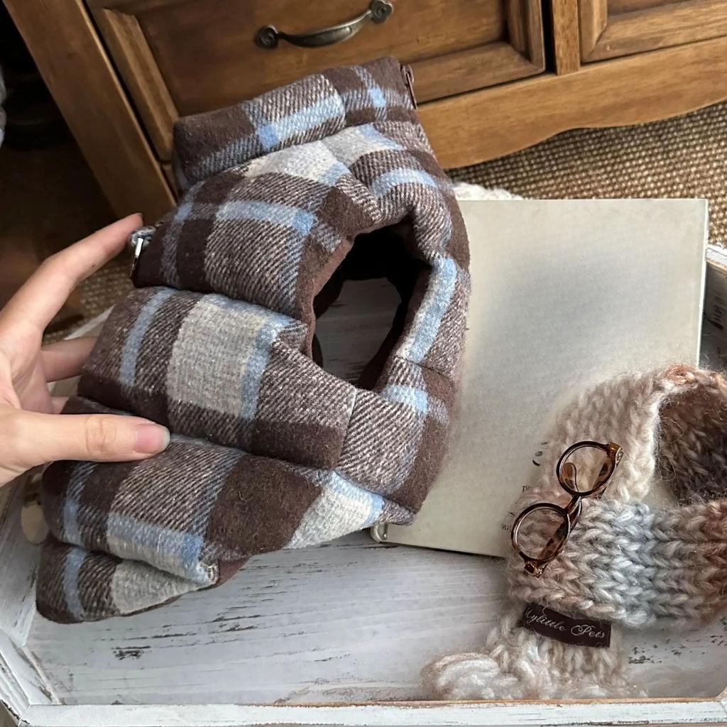 Pet Autumn and Winter Thick Plaid Coat Warm and Comfortable Vest Christmas Dog Clothes for Small Dogs Puppy Clothes