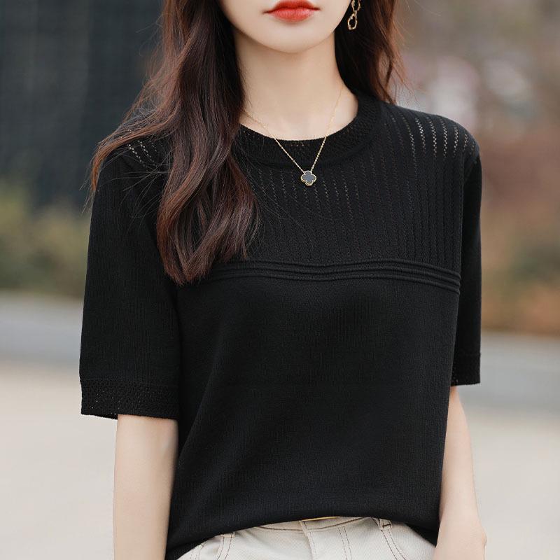 2024 Summer Ice Silk Hollow Knit Top for Middle-Aged Women: Short Sleeve, Solid Color, Half Sleeve Design