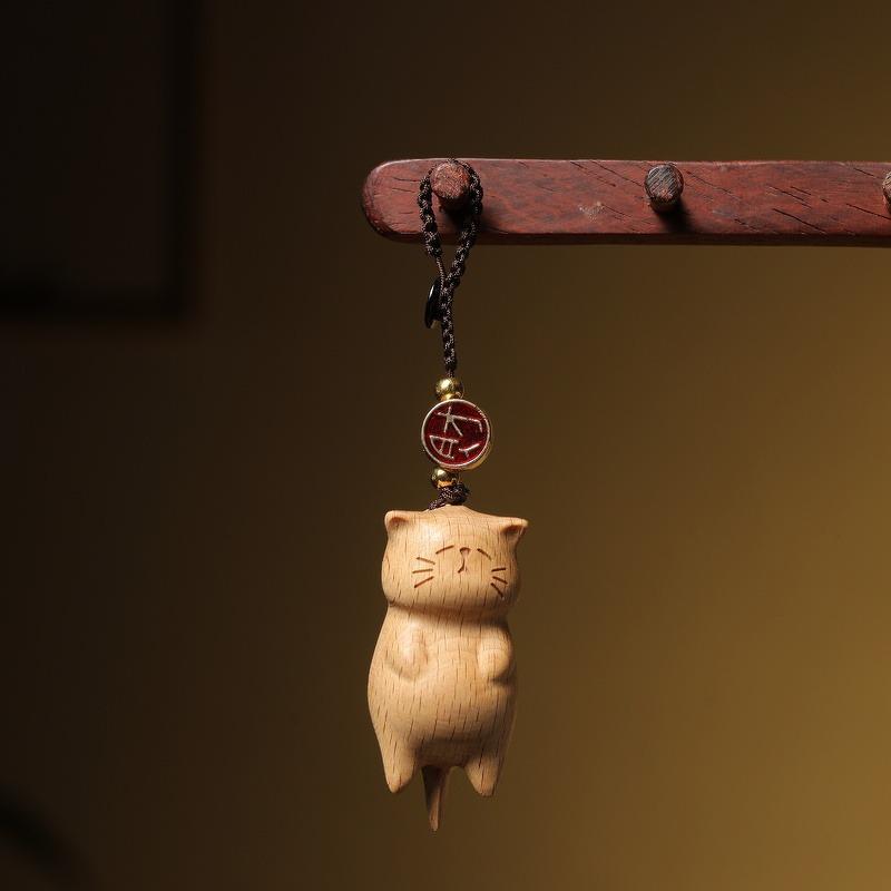 Beech Wood Carved Kitten Pendant - Cute Hanging Ornament & Creative Wooden Accessory
