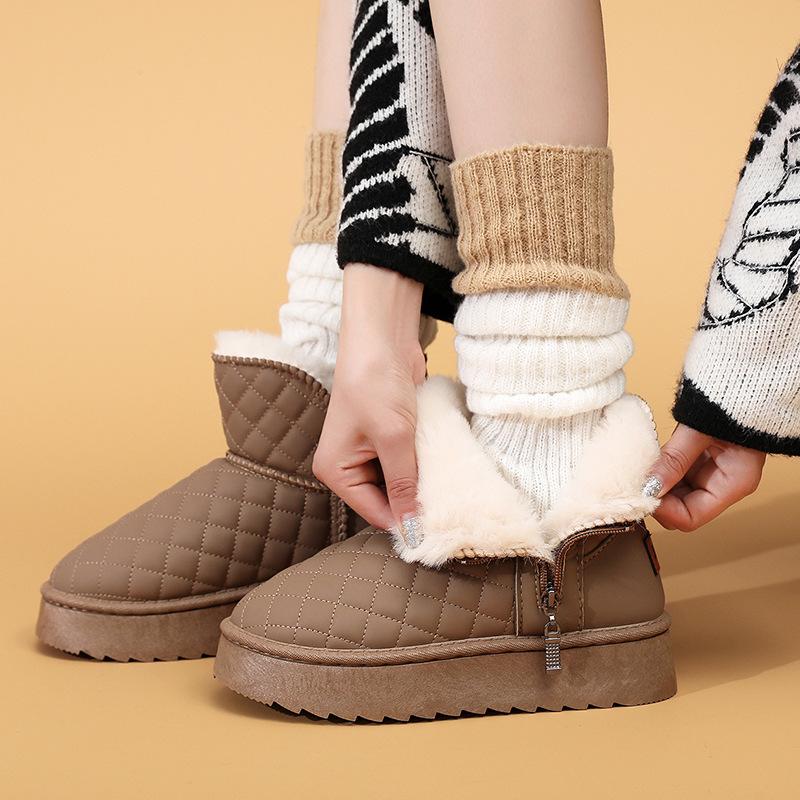 New Winter Snow Cotton Fashionable Versatile and Comfortable Non-slip Piled Soft-soled Student Thick-soled Snow Boots