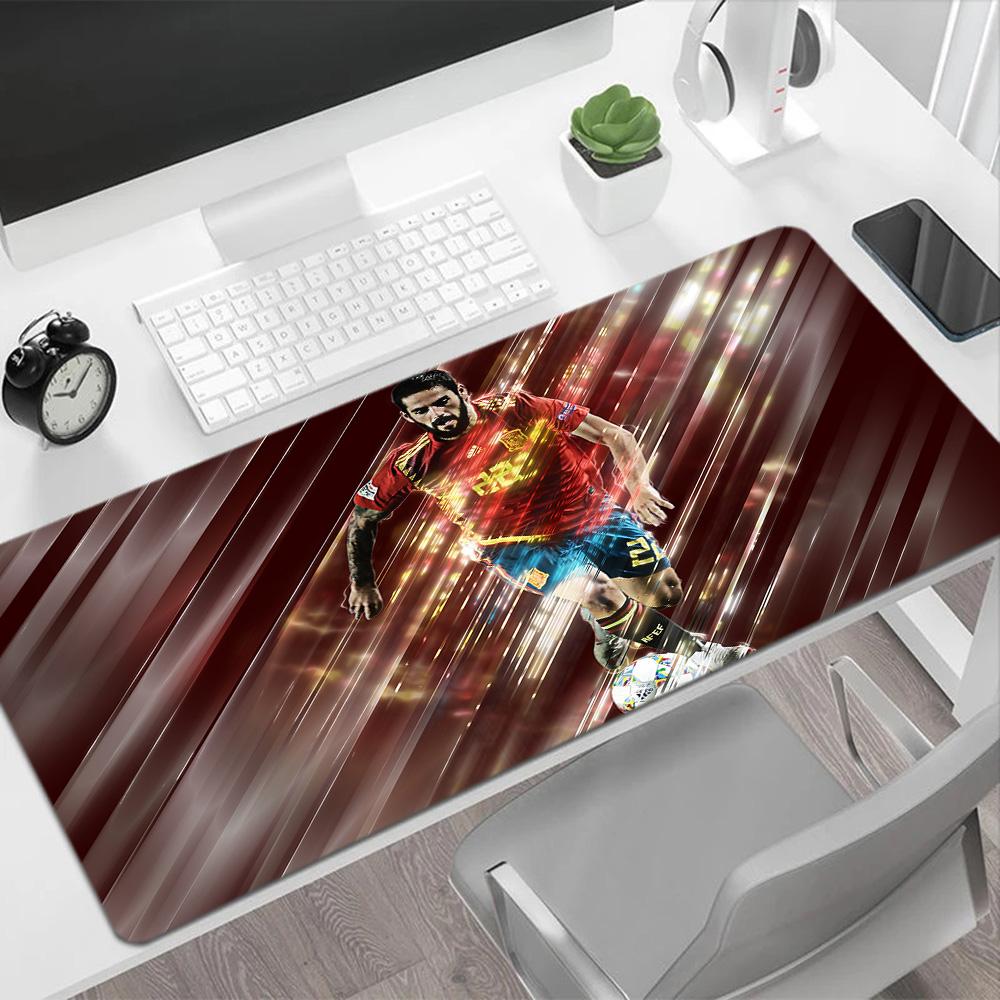 Soccer Player Action Large Mouse Pad Desk Mouse Pad Office Mouse Mats Non-Slip Rubber Bottom Gaming Accessories Ideal Gift for Gamers