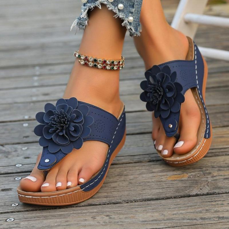 Summer new large size shoes flower slope heel open toe wearing slippers women's sandals