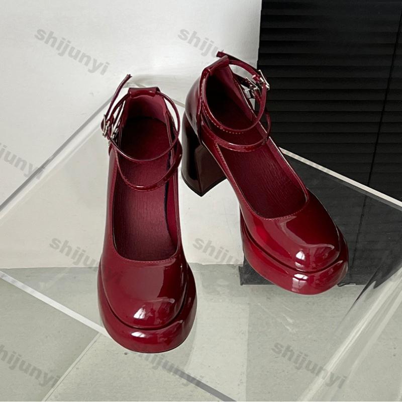 Modische Klobige High Heels Pumps für Damen 2025 Frühling Mode Schnallenriemen Plateau Mary Jane Schuhe Frau Gothic Dicke Absätze Partyschuhe