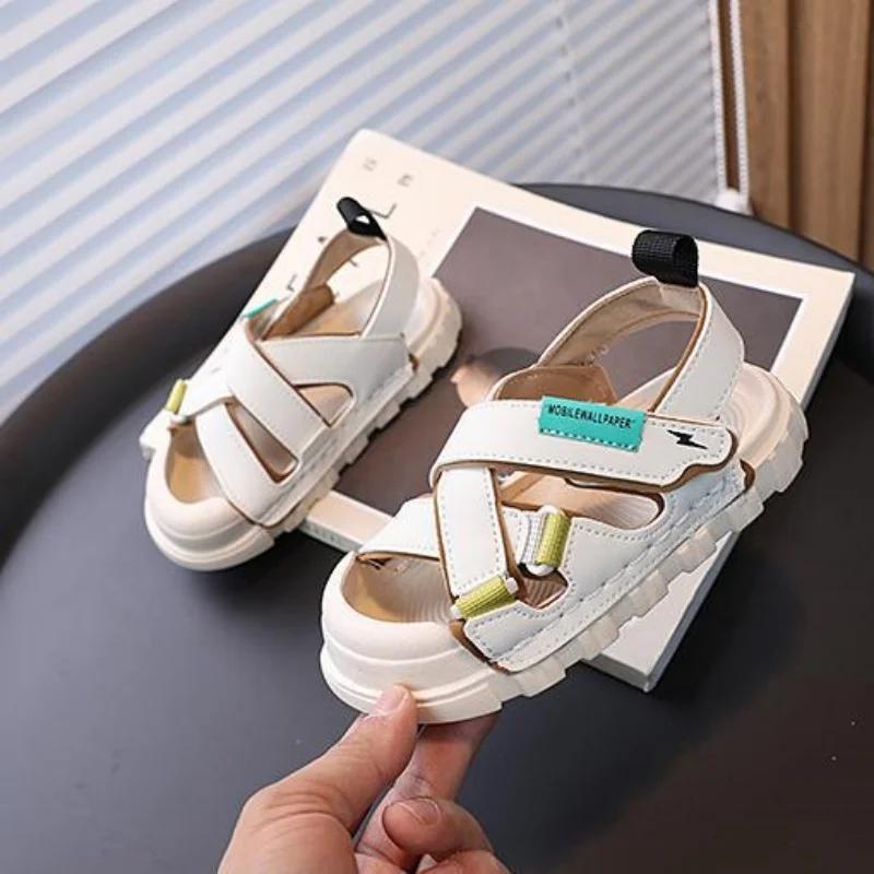 Children's Sports Sandals with Soft Sole and Anti-Collision Toe Cap Sandals, Summer New Style Beach Shoes for Boys and Girls
