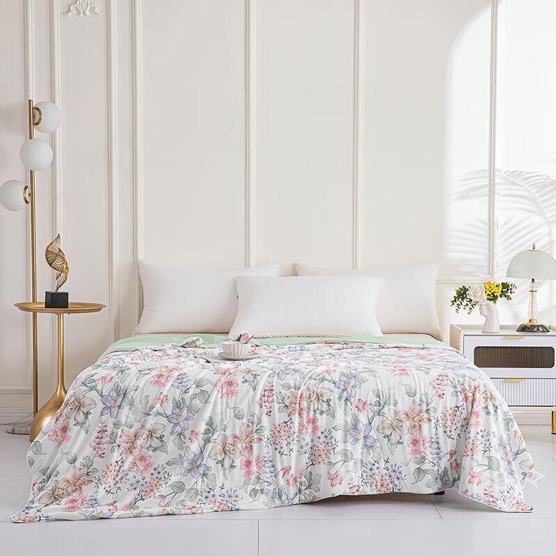 

Belle Anna Cool Silk Digital Print Summer Quilt