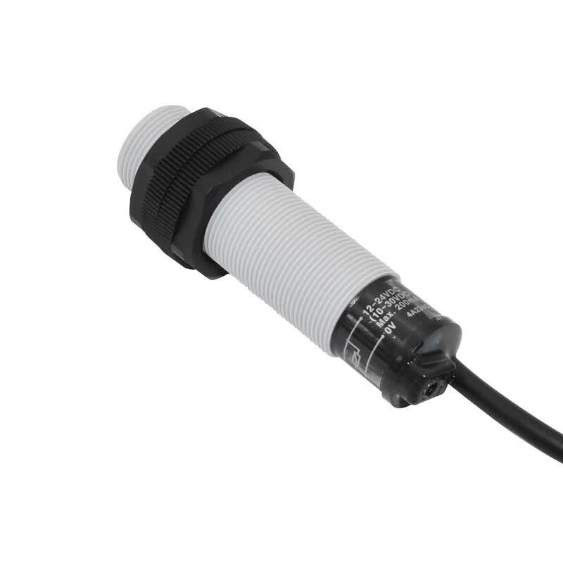 Autonics CR18-8DN Capacitive Proximity Sensor