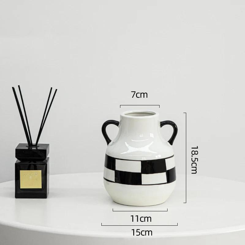 Black and White Checkered Pattern Geometric Ceramic Vase Table Decoration Flower Arrangement Flowers Vases Room Aesthetic Decor